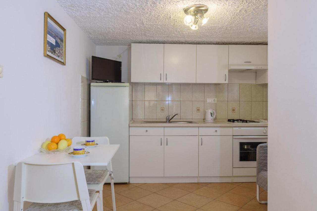 Apartments Meri Trogir Eksteriør bilde