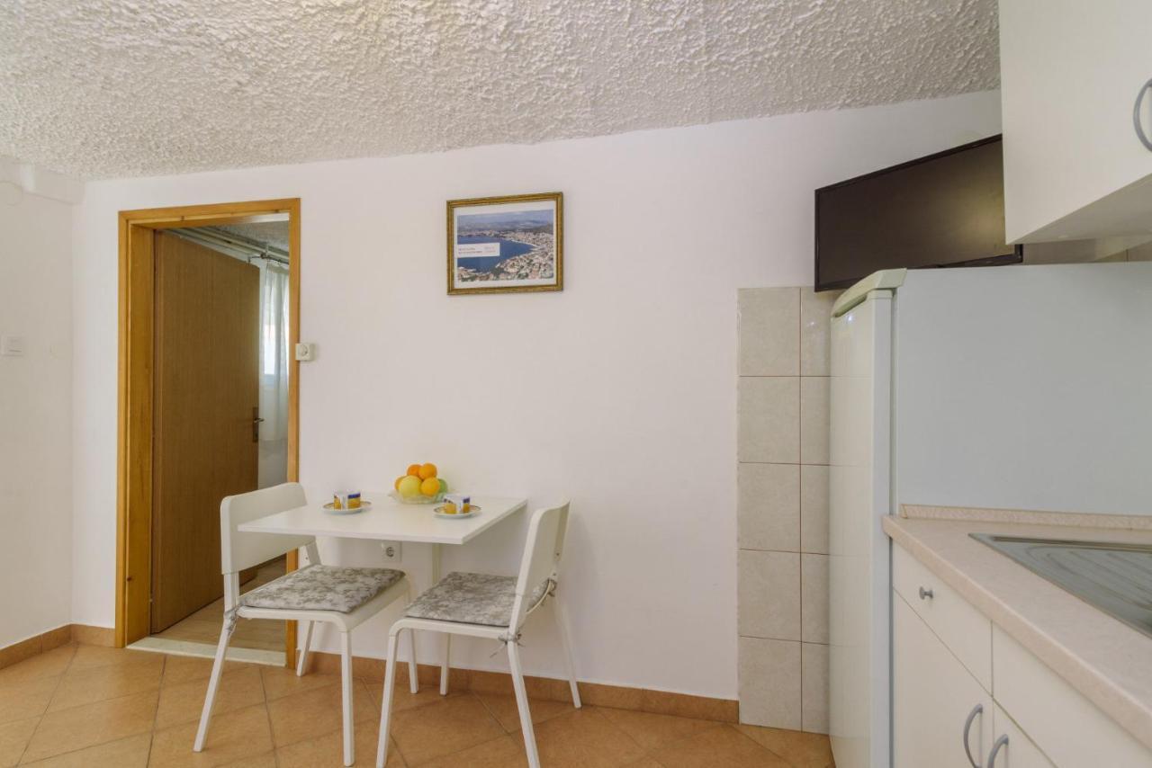 Apartments Meri Trogir Eksteriør bilde